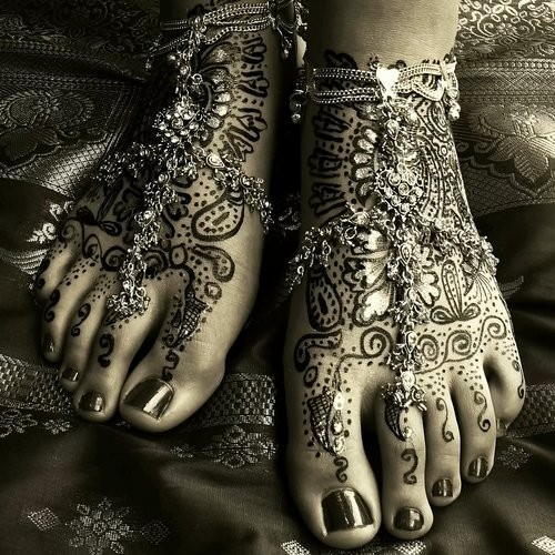 beautiful-beauty-design-foot-henna-Favim.com-306977